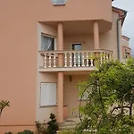 Suzana Apartmán Novi Vinodolski